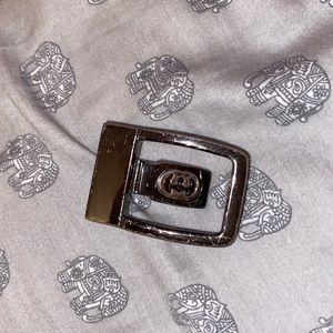 Gucci belt buckle